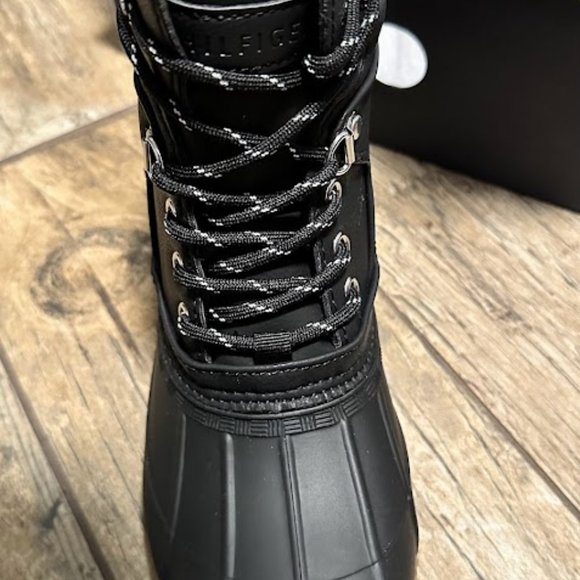 TOMMY HILFIGER Women's Rainah Duck Booties - Picture 8 of 8